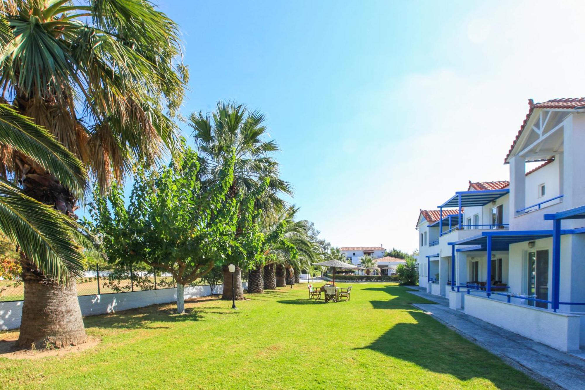 Ostria Aparthotel Agia Paraskevi  Exterior photo