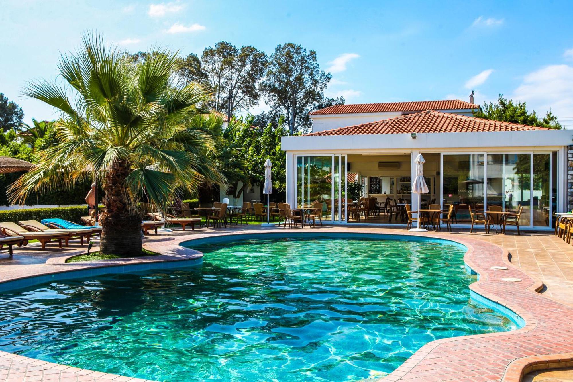 Ostria Aparthotel Agia Paraskevi  Exterior photo