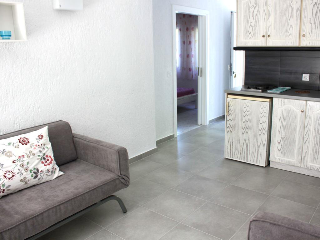 Ostria Aparthotel Agia Paraskevi  Exterior photo